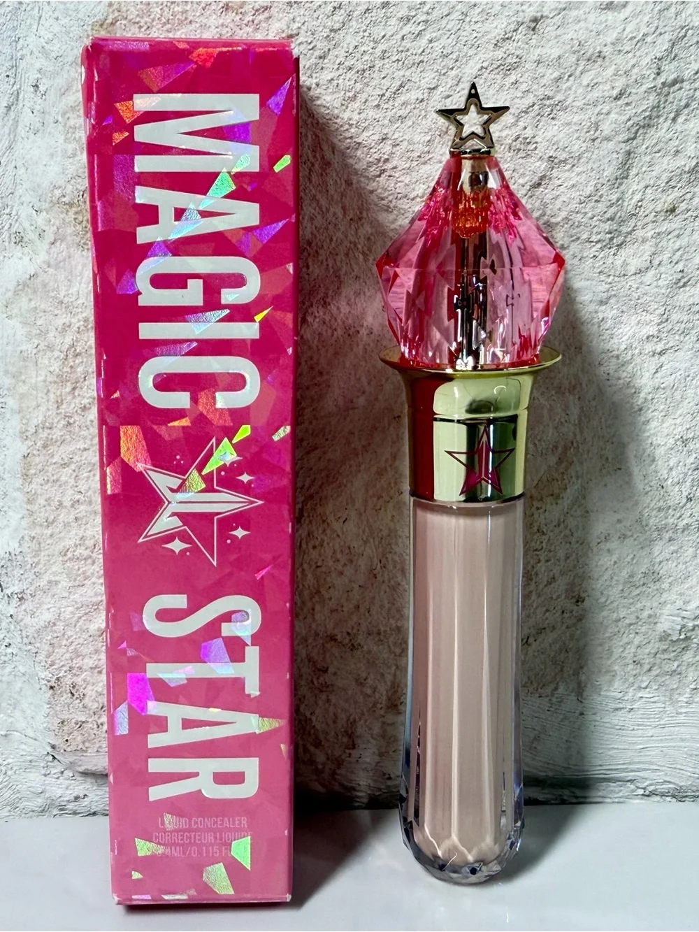 Jeffree Star Liquid Concealer - Pink & Gold Accents